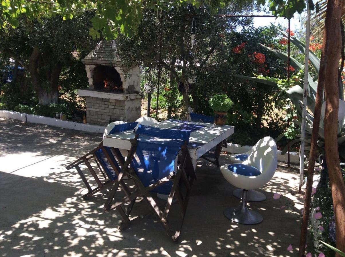 Ikidiki Beach Villa Ierissós Buitenkant foto