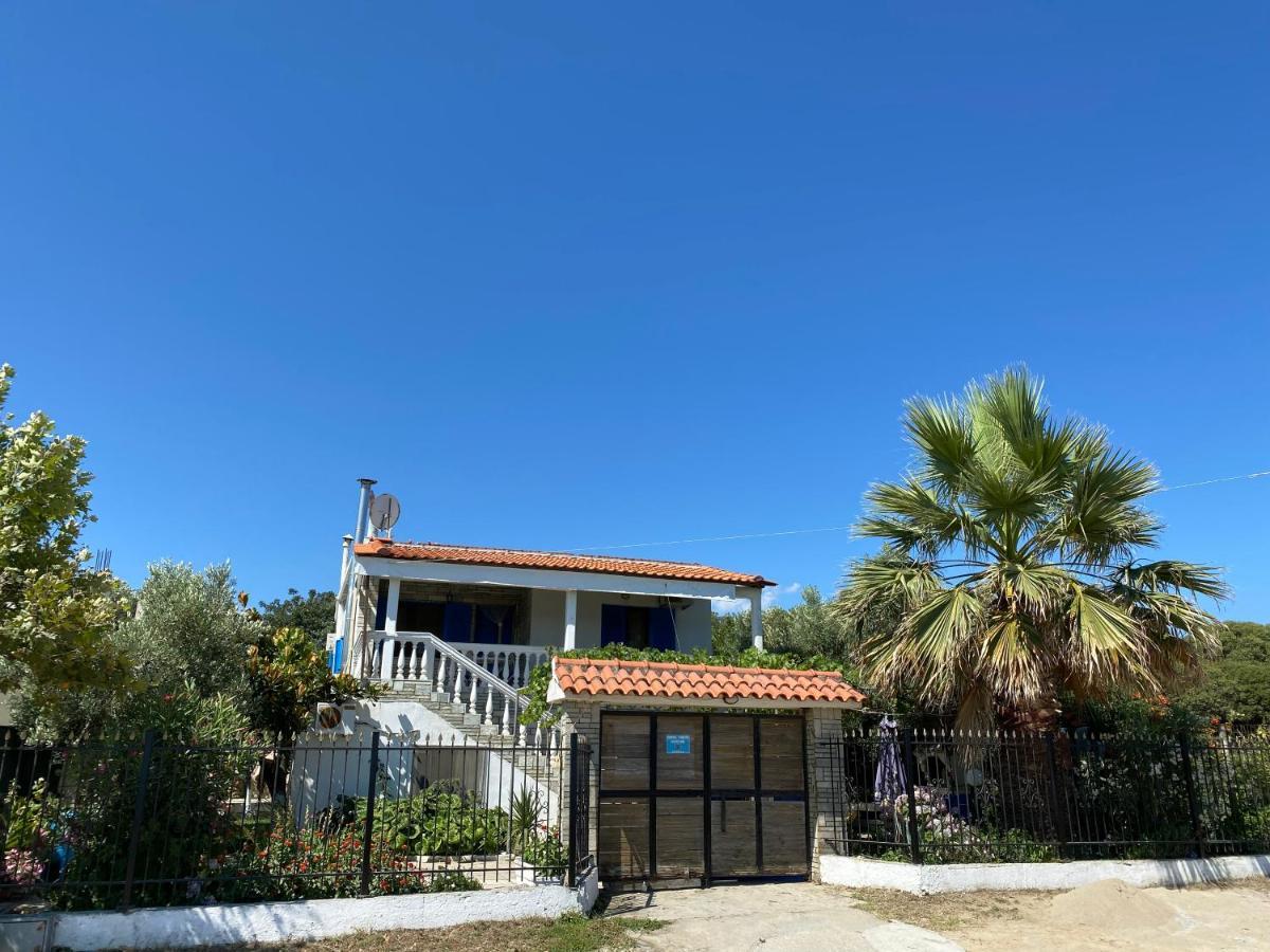 Ikidiki Beach Villa Ierissós Buitenkant foto