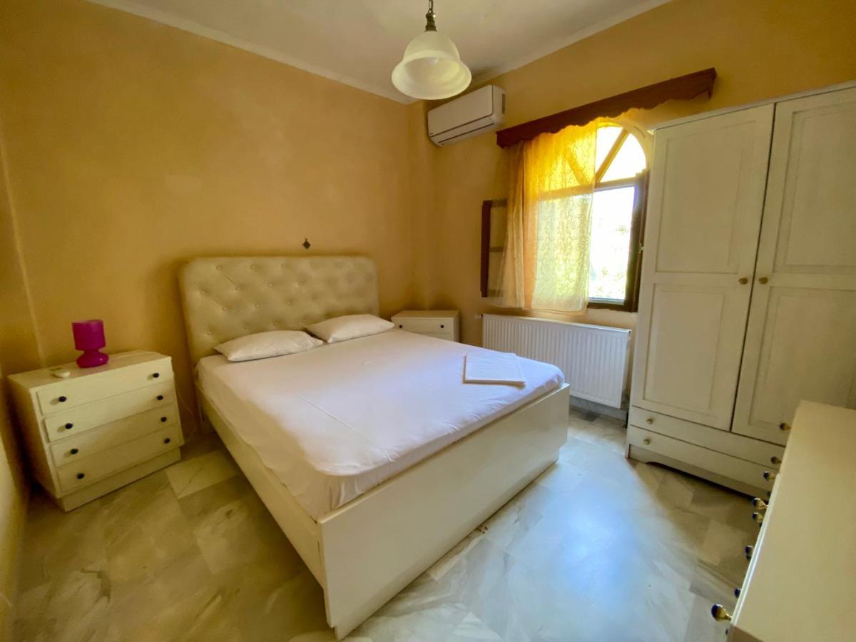 Ikidiki Beach Villa Ierissós Buitenkant foto